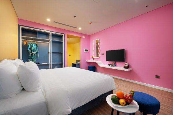 Ảnh chi tiết phòng deluxe-room-flamingo-hai-tien-4-600x400.jpg