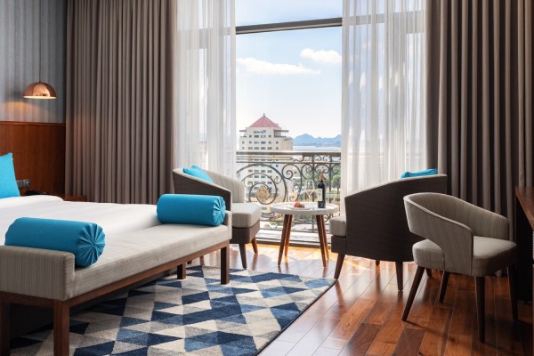 Ảnh chi tiết phòng Premier Deluxe King 14