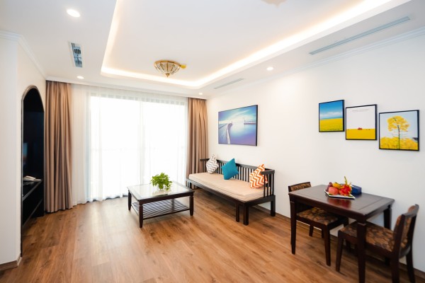 Ảnh chi tiết phòng dlioro-hotel-resort-deluxe-suite-vivatrip-02.jpg