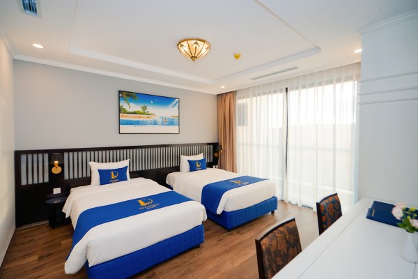 Ảnh chi tiết phòng dlioro-hotel-resort-deluxe-suite-vivatrip-07.jpg