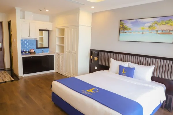Ảnh chi tiết phòng dlioro-hotel-resort-senior-deluxe-king-vivatrip-06.webp