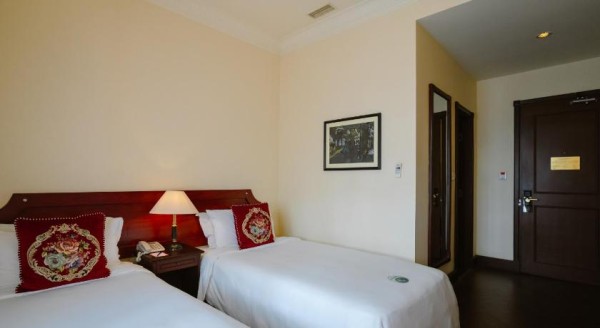 Ảnh chi tiết phòng du-parc-hotel-dalat-phong-tieu-chuan-vivatrip-02.jpg
