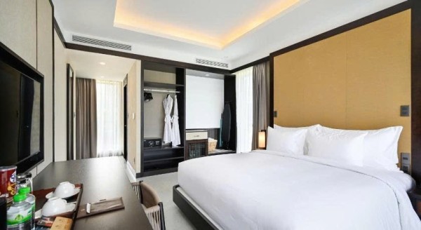 Ảnh chi tiết phòng emerald-ho-tram-resort-biet-thu-huong-dai-duong-5-phong-ngu-co-giuong-lon-vivatrip-05.jpg