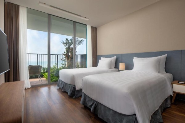 Ảnh chi tiết phòng flamingo-grand-cat-ba-resort-premier-central-vivatrip-06.jpg