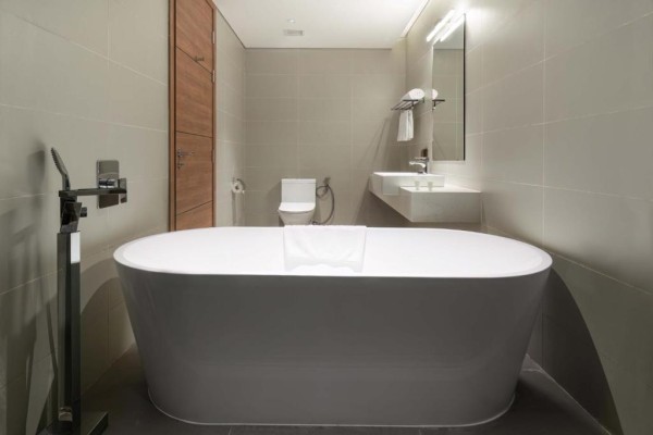 Ảnh chi tiết phòng flamingo-grand-cat-ba-resort-premier-central-vivatrip.jpg