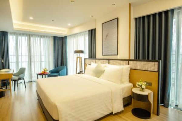 Ảnh chi tiết phòng flc-city-hotel-beach-quy-nhon-suite-huong-bien-vivatrip-02.jpg
