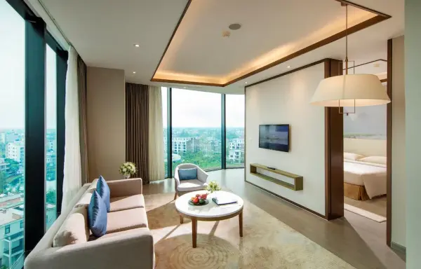 Ảnh chi tiết phòng Premier giường King (Premier King) 11
