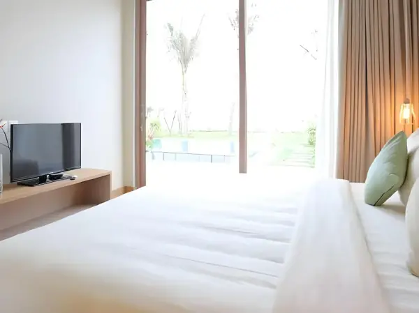 Ảnh chi tiết phòng flc-luxury-sm-sn-seaview-living-vivatrip.webp