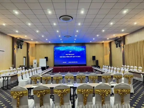 Ảnh Glenda Towner Mộc Châu - Bể bơi bốn mùa - 13