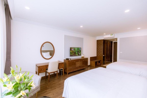 Ảnh chi tiết phòng glory-resort-son-tay-phong-deluxe-2-giuong-don-vivatrip-03.jpg