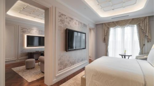 Ảnh chi tiết phòng golden-sun-hotel-dalat-grand-suite-vivatrip-02.jpg