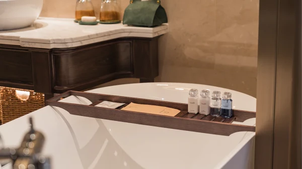 Ảnh chi tiết phòng Phòng Loại Sang Giường Đôi (Deluxe Double Room) 11