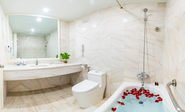 Ảnh chi tiết phòng Deluxe Double 8