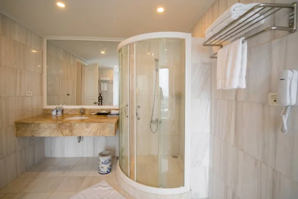 Ảnh chi tiết phòng ha-long-dream-hotel-excutive-suite-vivatrip-04.webp