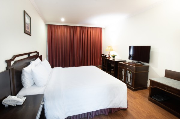 Ảnh chi tiết phòng ha-long-pearl-hotel-superior-double-vivatrip-02-1.jpg