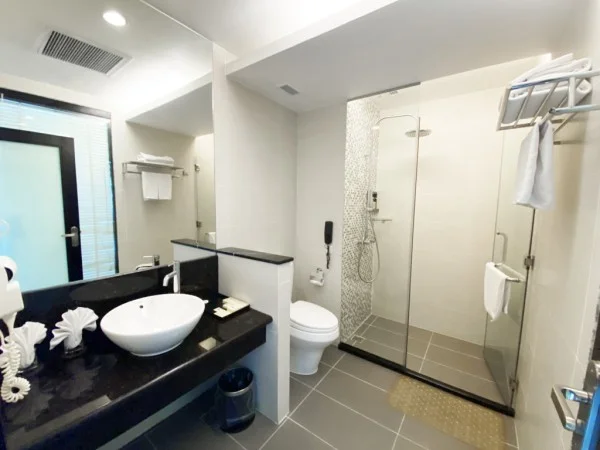 Ảnh chi tiết phòng halong-palace-hotel-deluxe-double-vivatrip-04.webp