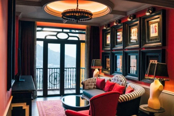 Ảnh chi tiết phòng hotel-de-la-coupole-mgallery-suite-deluxe-vivatrip-02.webp