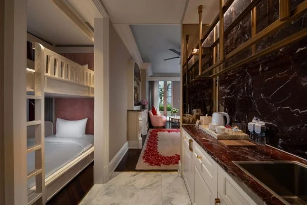 Ảnh chi tiết phòng hotel-de-lamour-tam-dao-phong-gia-dinh-vivatrip-04.webp