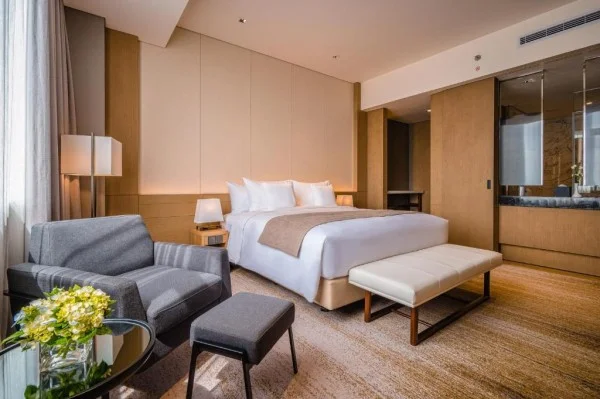 Ảnh chi tiết phòng hotel-nikko-hai-phong-suite-co-giuong-co-king-vivatrip.webp
