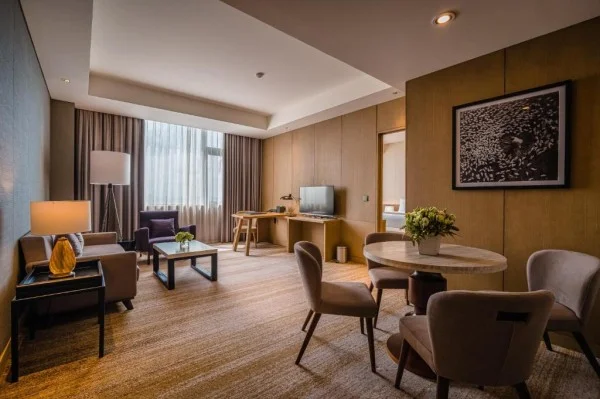 Ảnh chi tiết phòng hotel-nikko-hai-phong-suite-vivatrip-02.webp