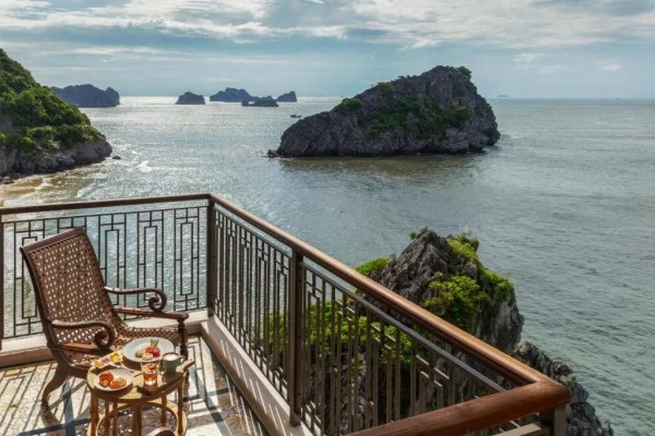 Ảnh chi tiết phòng hotel-perle-dorient-cat-ba-mgallery-phong-co-dien-vivatrip.webp