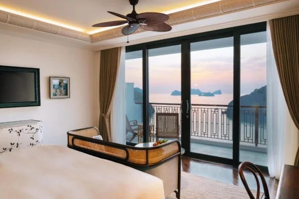 Ảnh chi tiết phòng hotel-perle-dorient-cat-ba-mgallery-phong-deluxe-vivatrip-03.webp