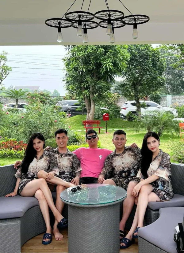 Ảnh Viva HB08 - Bể bơi bốn mùa ngoài trời - 8