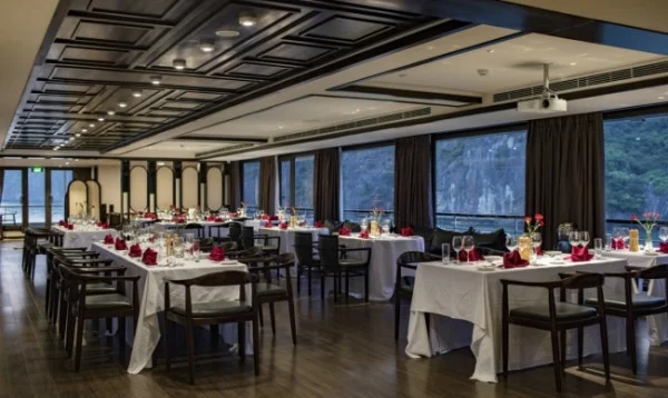 Ảnh Du Thuyền Scarlet Pearl