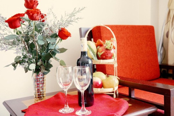 Ảnh chi tiết phòng hung-long-harbour-hotel-suite-nhin-ra-bien-vivatrip-02.jpg