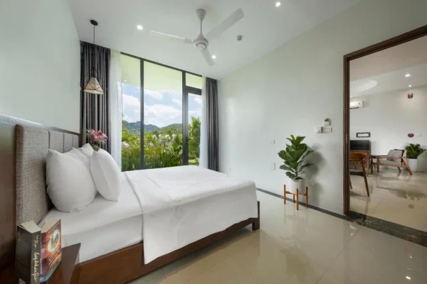 Ảnh chi tiết phòng ivory-villas-and-resort-phong-deluxe-co-giuong-co-king-vivatrip-03.webp