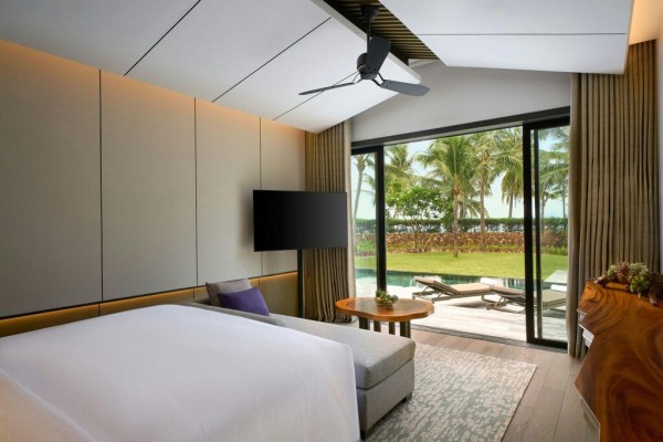 Ảnh chi tiết phòng jw-marriott-cam-ranh-bay-resort-spa-4-bedroom-villa-vivatrip-02.jpeg