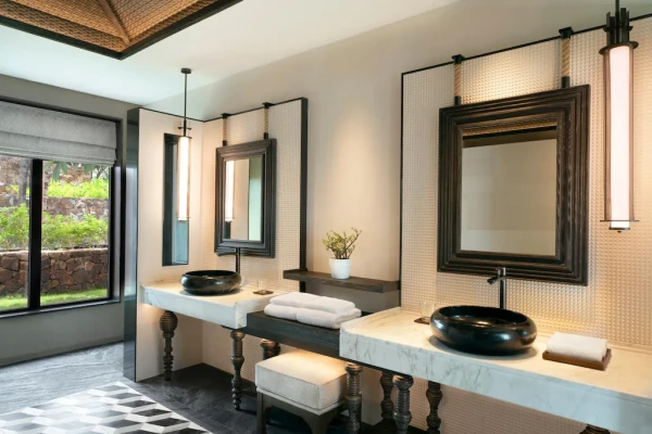 Ảnh chi tiết phòng jw-marriott-cam-ranh-bay-resort-spa-4-bedroom-villa-vivatrip-02.webp