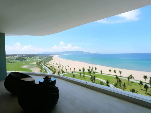 Ảnh chi tiết phòng khach-san-flc-luxury-quy-nhon-suite-studio-vivatrip-08.webp