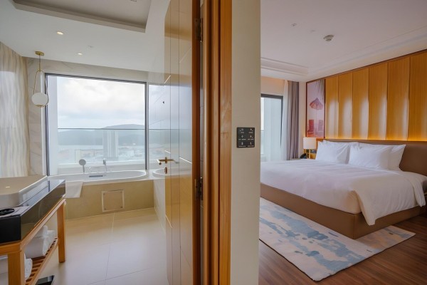Ảnh chi tiết phòng Executive Suite Oceanfront 9