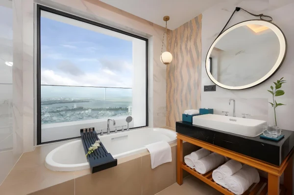 Ảnh chi tiết phòng khach-san-grand-hyams-quy-nhon-suite-3-phong-ngu-vivatrip.webp