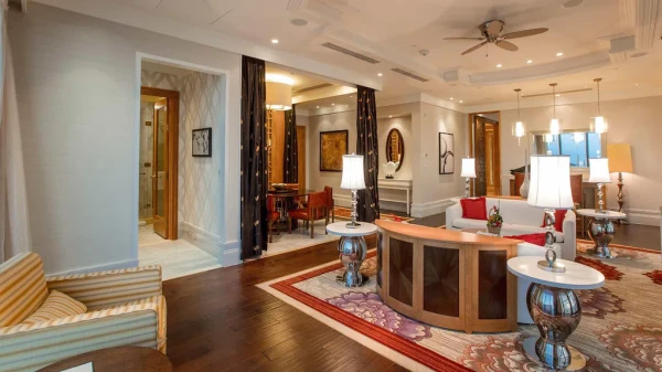 Ảnh chi tiết phòng khach-san-intercontinental-grand-ho-tram-1-bedroom-suite-vivatrip-04.webp