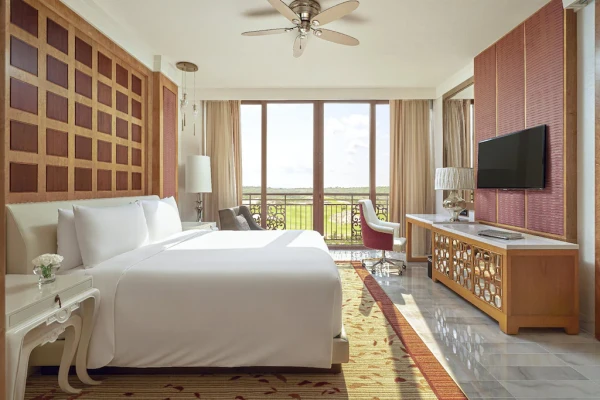 Ảnh chi tiết phòng khach-san-intercontinental-grand-ho-tram-1-king-1-bedroom-suite-vivatrip.webp