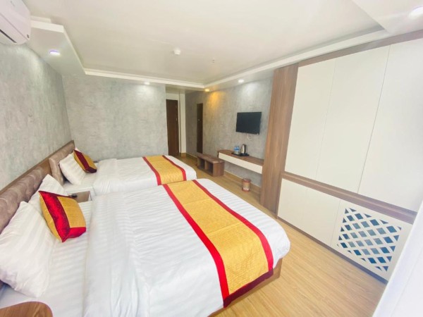 Ảnh chi tiết phòng khach-san-kien-ngoc-phong-deluxe-vivatrip-03.jpg