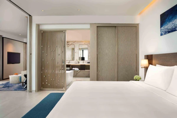 Ảnh chi tiết phòng Executive Corner Suite - Ocean View Lounge Access 10
