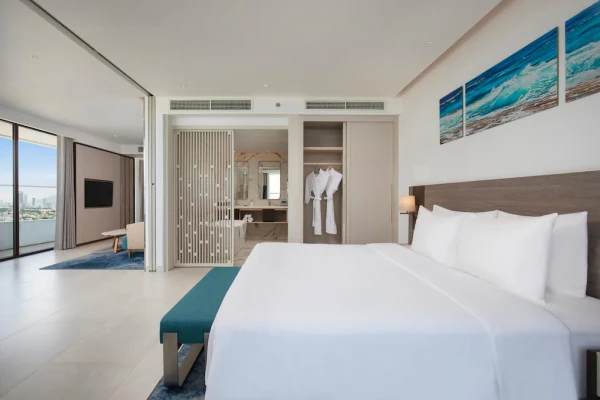 Ảnh chi tiết phòng Executive Corner Suite - Ocean View Lounge Access 11