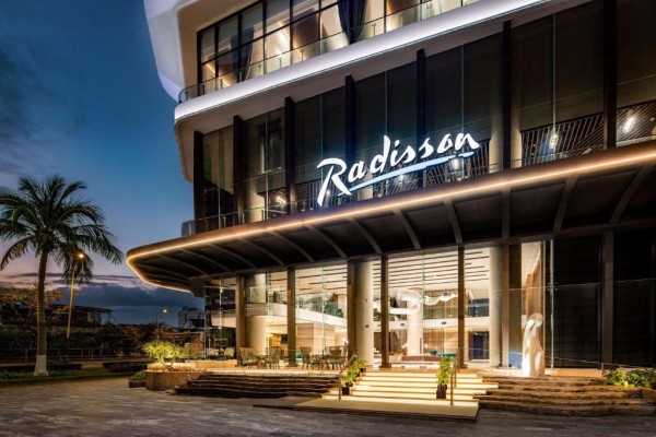 Ảnh Khách sạn Radisson RED Đà Nẵng