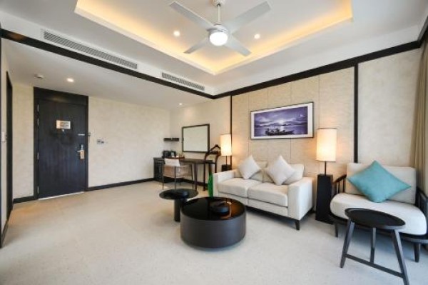 Ảnh chi tiết phòng khu-nghi-duong-emerald-ho-tram-biet-thu-3-phong-ngu-vivatrip-03.jpg