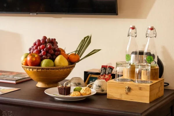 Ảnh chi tiết phòng khu-nghi-duong-emeralda-resort-tam-coc-phong-superior-giuong-doi-vivatrip-03.webp