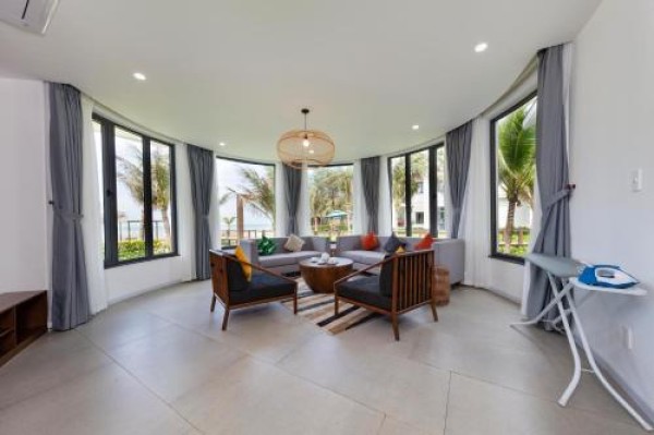 Ảnh chi tiết phòng Biệt thự 4 phòng ngủ Sát biển Có hồ bơi (4-Bedroom Beachfront Pool Villa) 9