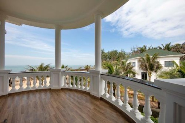 Ảnh chi tiết phòng Biệt thự 4 phòng ngủ Sát biển Có hồ bơi (4-Bedroom Beachfront Pool Villa) 14