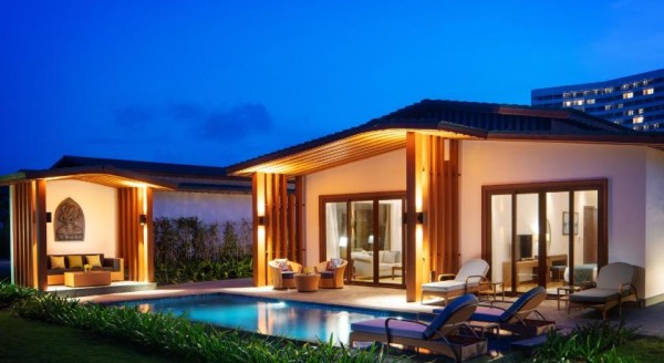 Ảnh chi tiết phòng khu-nghi-duong-movenpick-cam-ranh-sea-view-3-bedroom-pool-villa-vivatrip-02.jpg