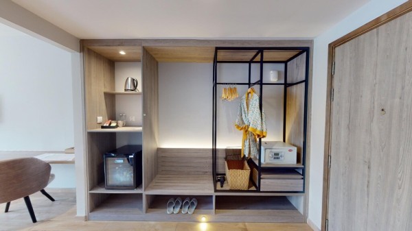 Ảnh chi tiết phòng khu-nghi-duong-seava-ho-tram-phong-cao-cap-giuong-doi-huong-vuon-vivatrip.jpg