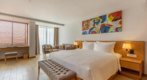 Ảnh chi tiết phòng khu-nghi-duong-selectum-noa-cam-ranh-grand-ocean-room-vivatrip.webp
