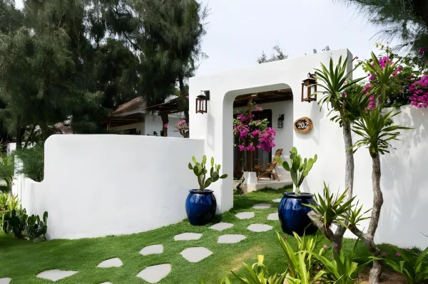 Ảnh chi tiết phòng khu-nghi-duong-stelia-beach-phu-yen-villa-1-phong-ngu-huong-vuon-vivatrip-12.webp