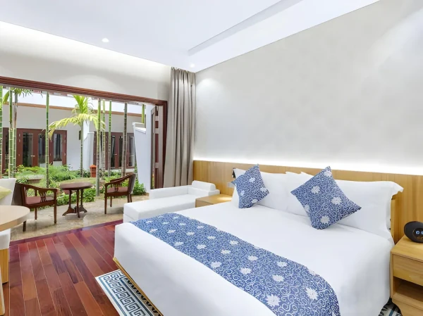 Ảnh chi tiết phòng Bigger Suite 8